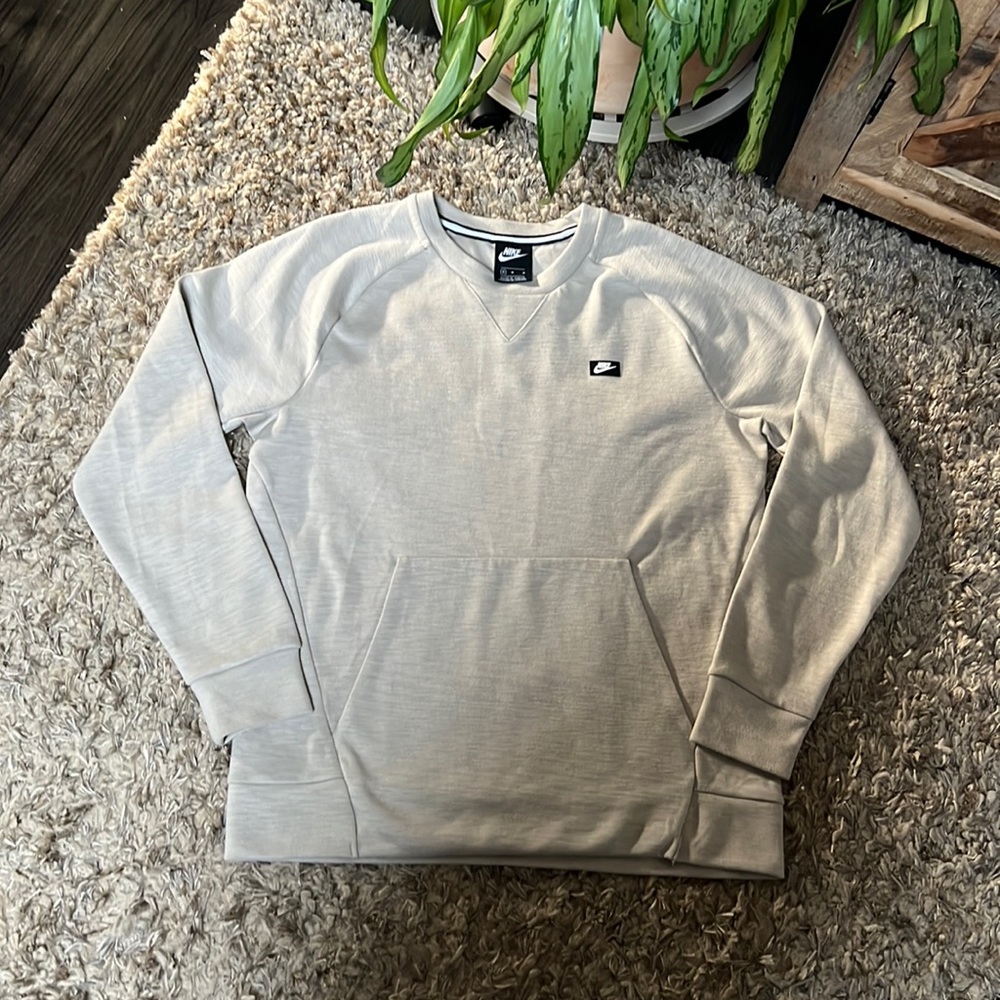 Mens M Nike kangaroo pocket sweatshirt worn 1x